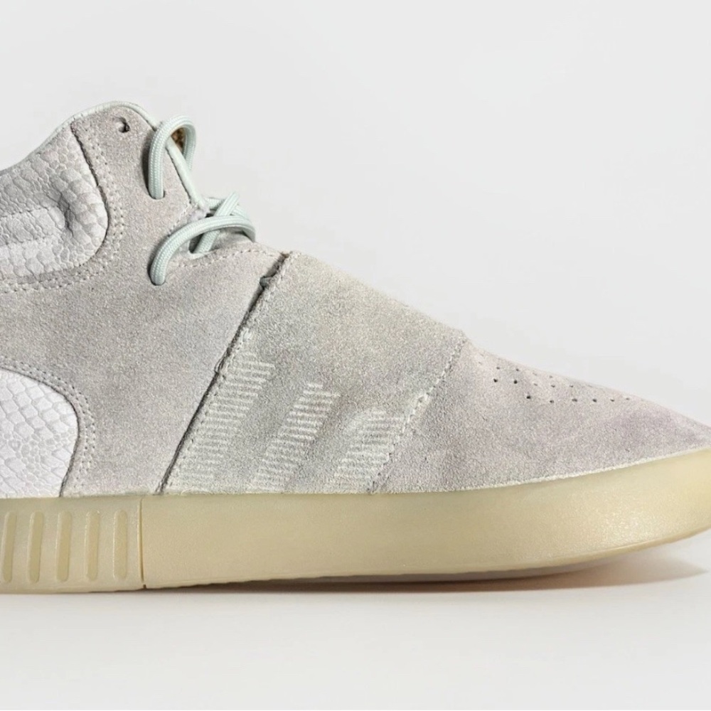 Adidas Men's Tubular Invader Suede Strap Light Blue Mids CG5091 Size: 6 Shoes